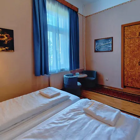Hotel Kristal 2*