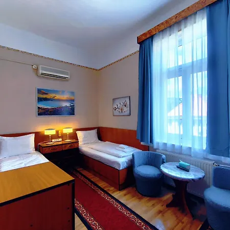 Kristal Hotel Budapest